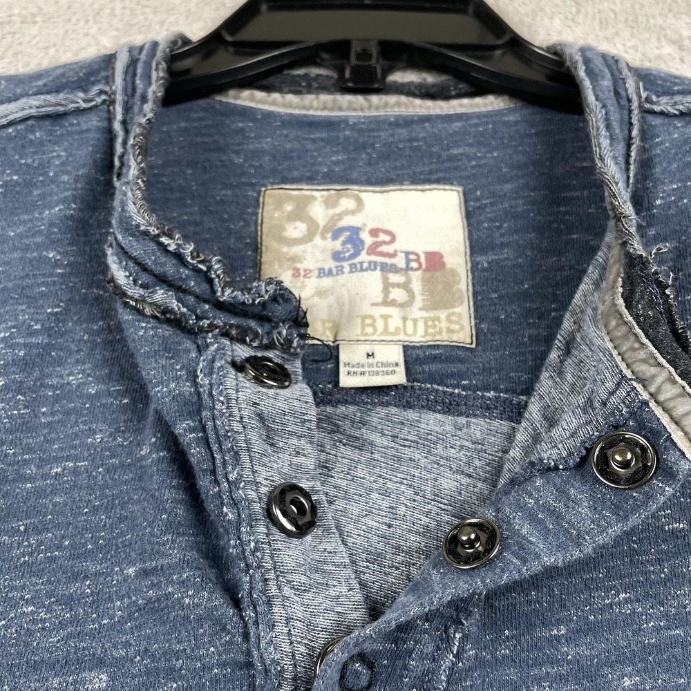 32 Bar Blues Henley Shirt Mens Medium Heather Blue Elbow Patches Long Sleeve - Picture 4 of 8